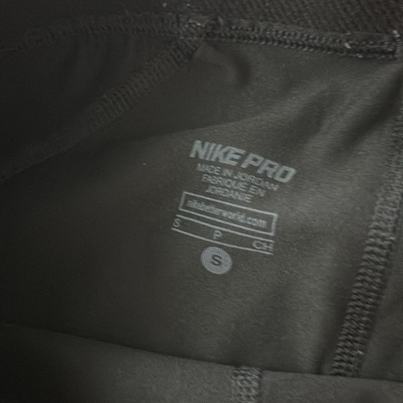 Nike Combat Pro Compression Capri Leggings Size S! - Picture 4 of 5